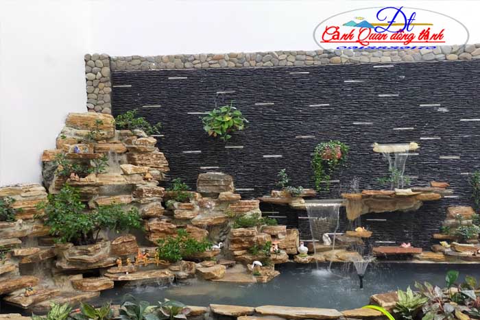 Hồ cá koi thác nước