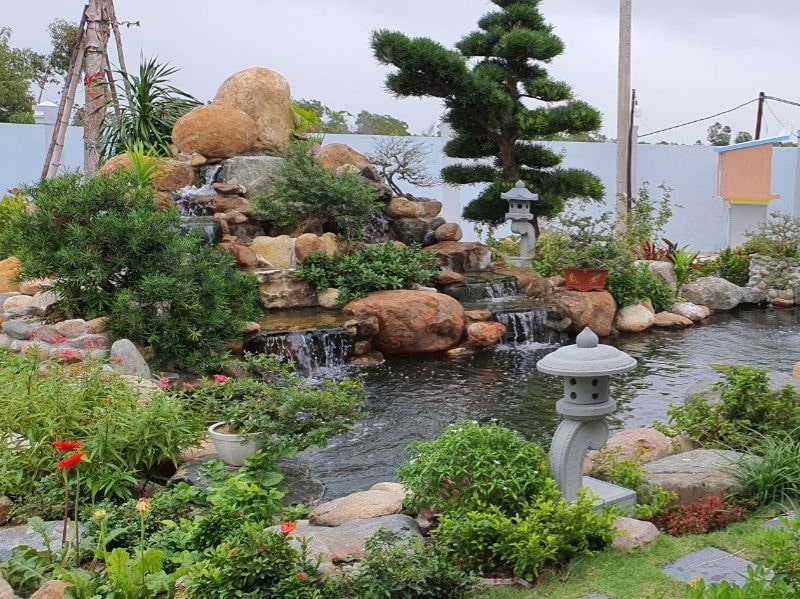 hòn non bộ sân vườn 1