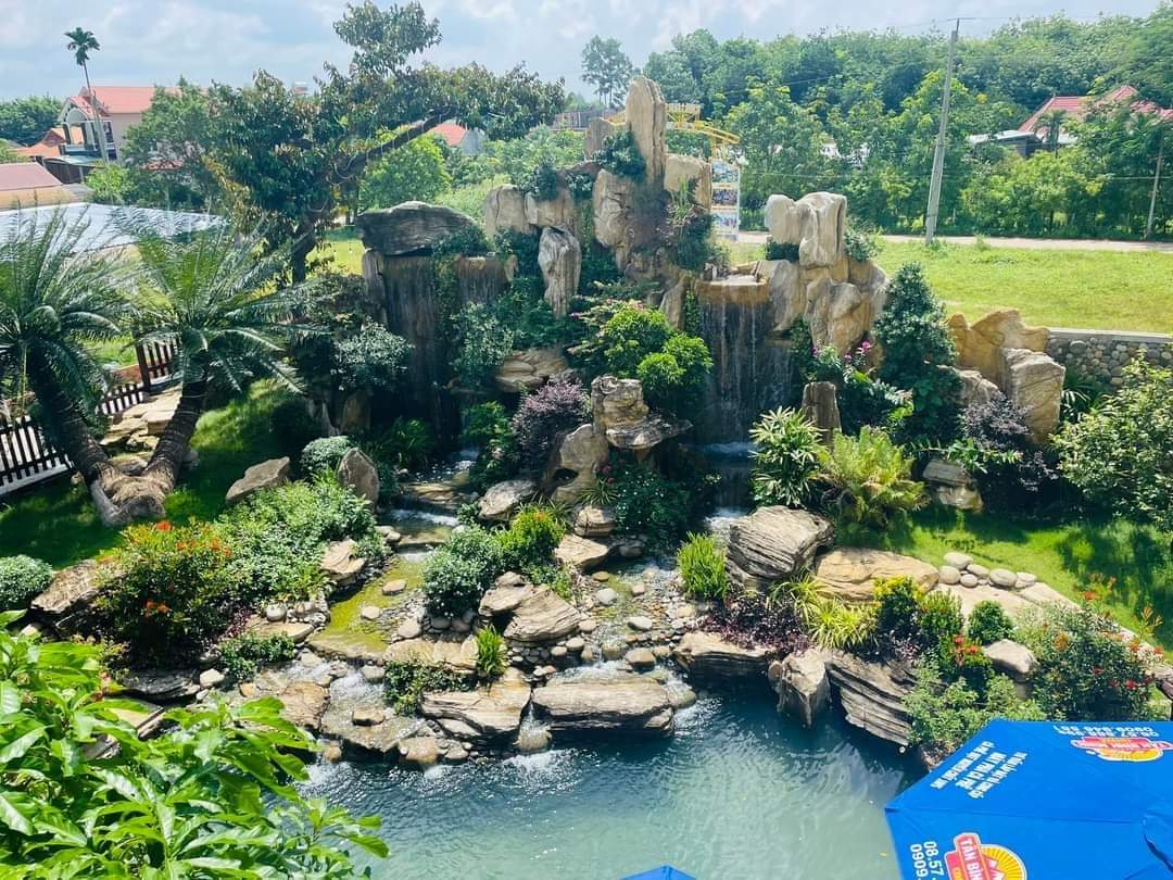 hòn non bộ thác nước 2