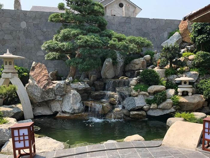 Hòn non bộ trang trí sân vườn