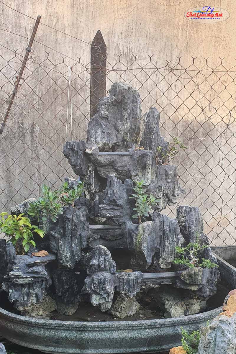 Mẫu hòn non bộ ngoài trời đẹp 4