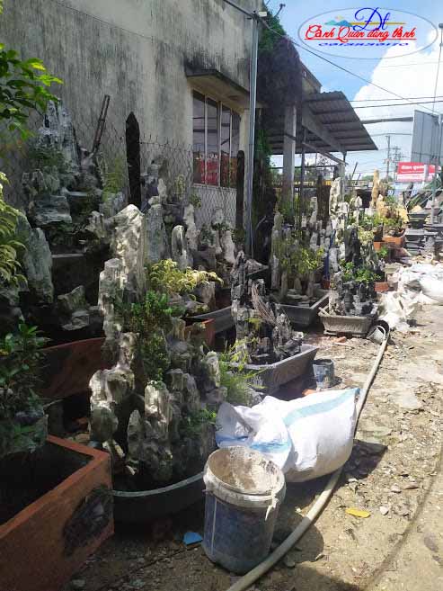 Mẫu hòn non bộ ngoài trời đẹp 7