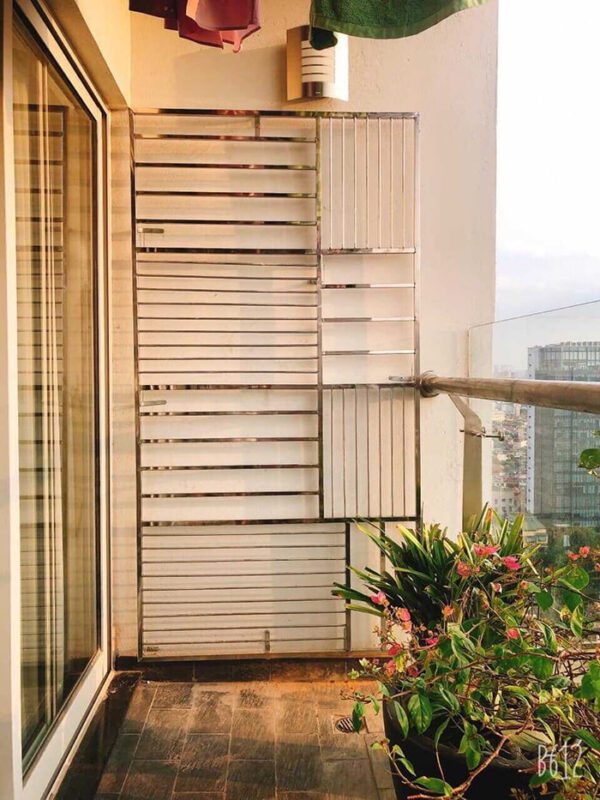 Trang trí ban công M10