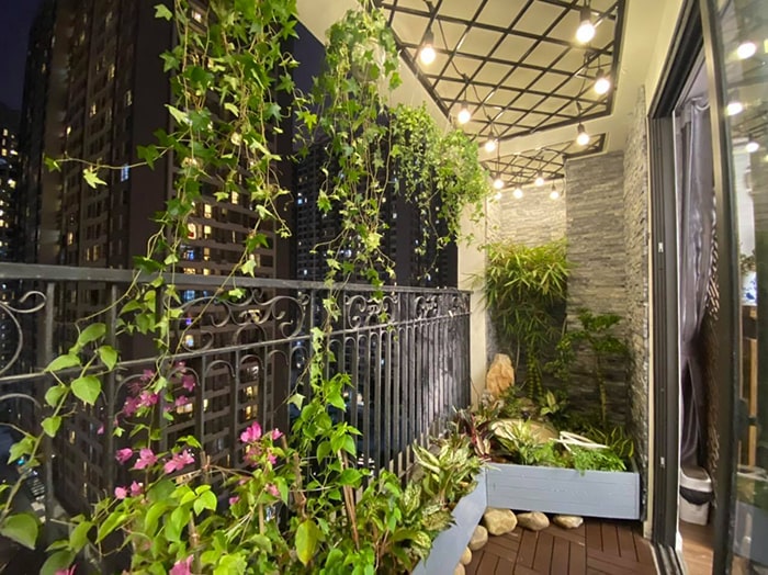 Trang trí ban công M11