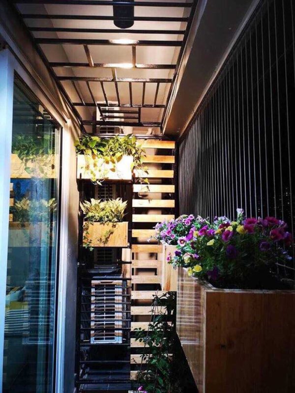 Trang trí ban công M7